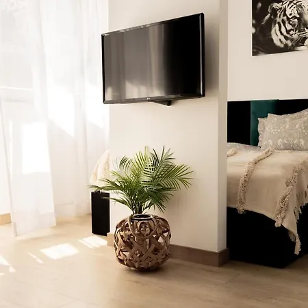 Piotrapartments - Wilcza Luxury Apartments In City Centre Warszawa Zewnętrze zdjęcie