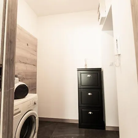 Piotrapartments - Wilcza Luxury Apartments In City Centre Warszawa Zewnętrze zdjęcie