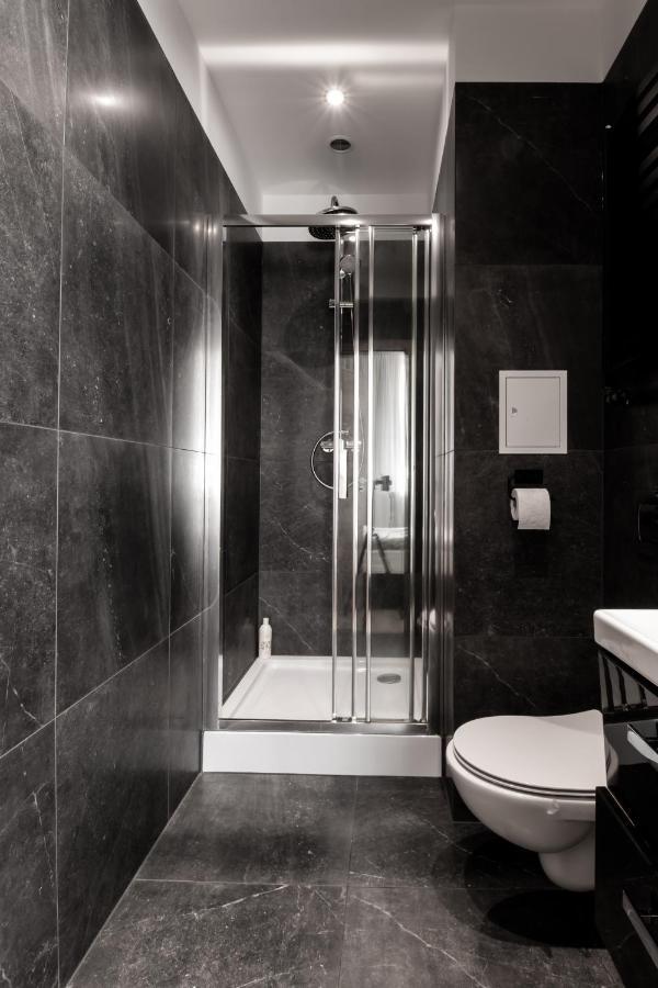 Piotrapartments - Wilcza Luxury In Centre Varsovia